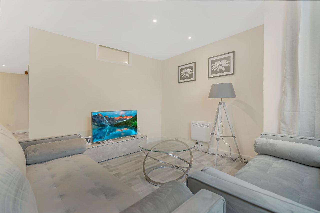 Suites By Rehoboth - Overcomers- Deptford Londen Buitenkant foto