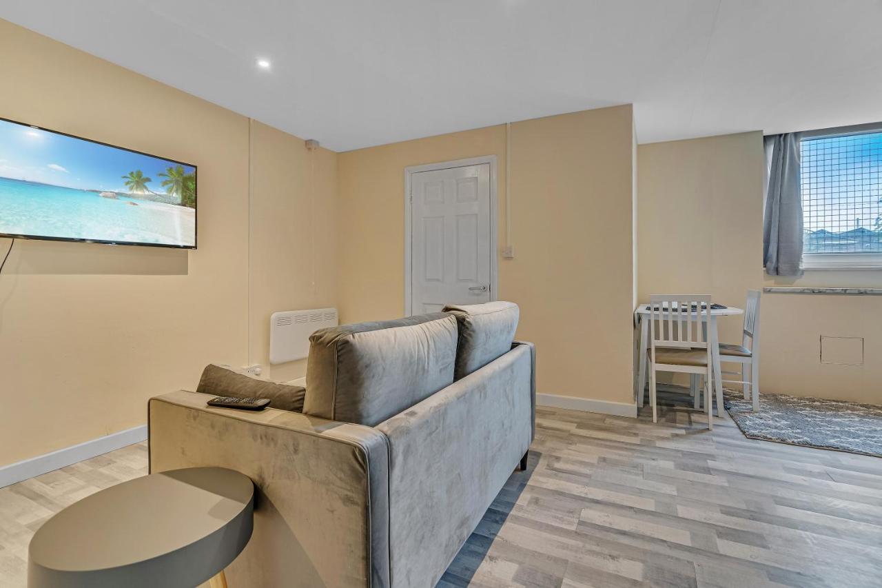 Suites By Rehoboth - Overcomers- Deptford Londen Buitenkant foto